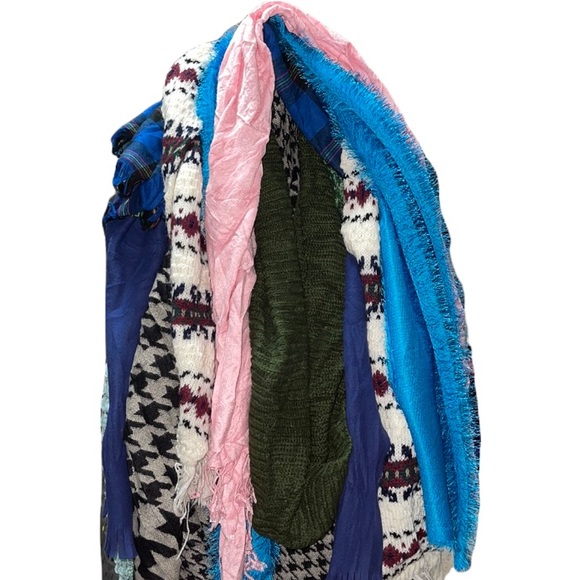 Mystery box Bundle of women’s scarves 🧣 - Picture 3 of 3